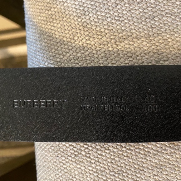 100% Authentic Men Burberry Belt - Picture 6 of 7